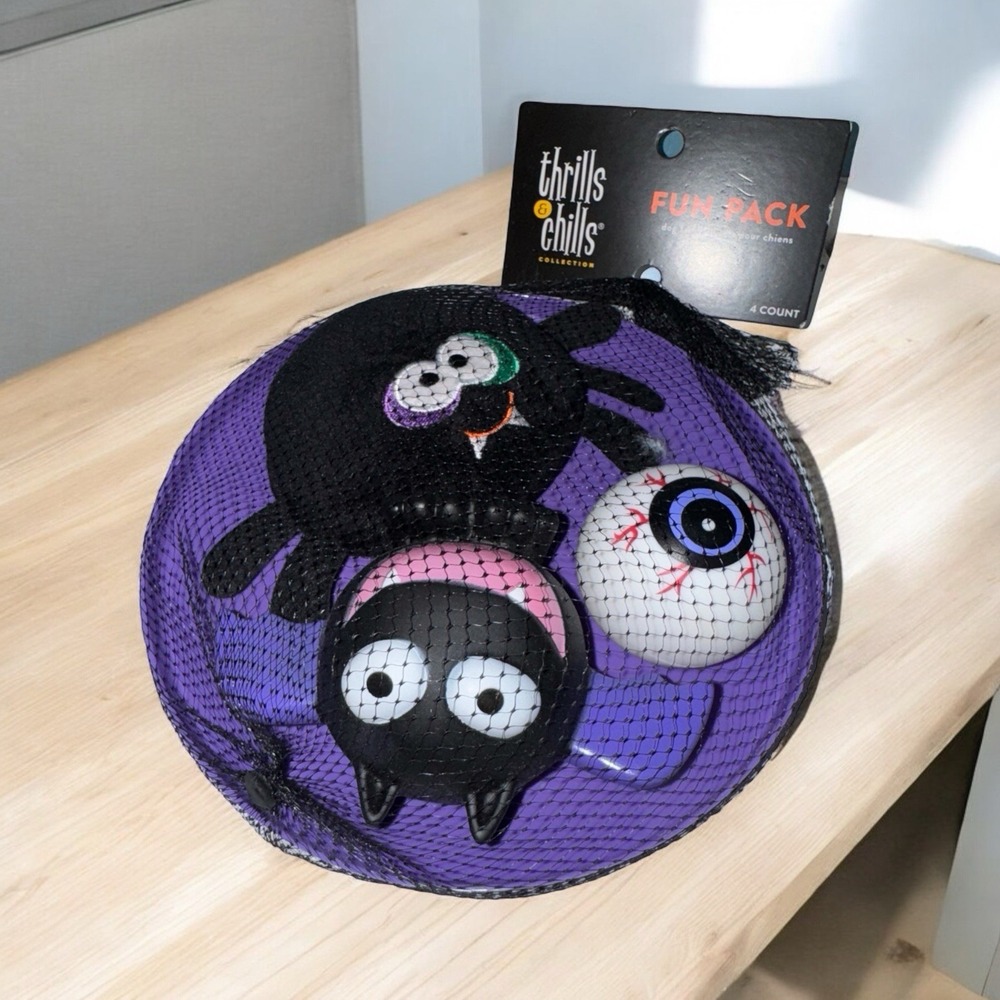 Dog Toys Gift Pack, NEW, Fun Plush & Vinyl Toys &‎ Disc/Frisbee Thrills & Chills